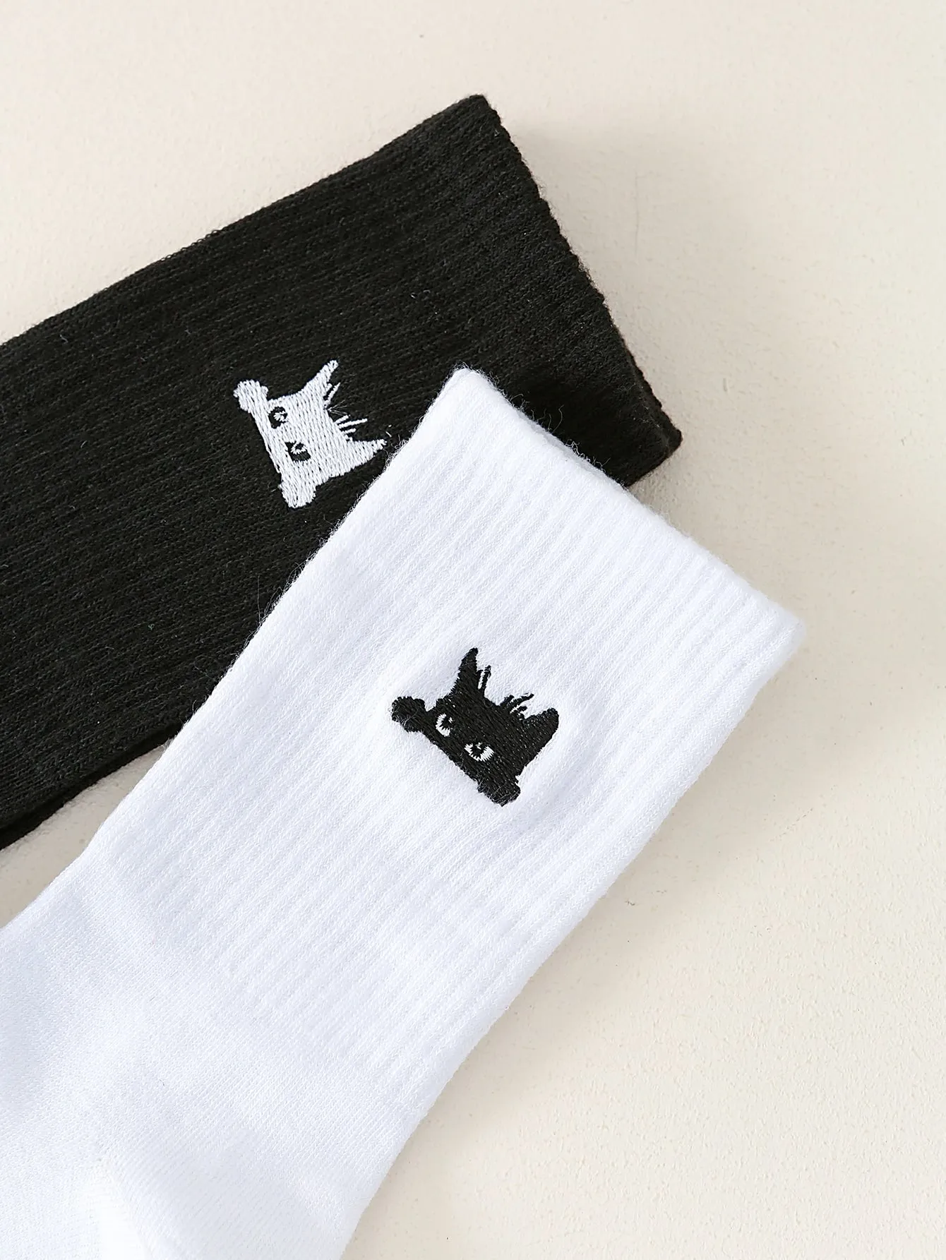 2pairs Black and White Cat Embroidered Crew Socks for Women Fun Socks Funky