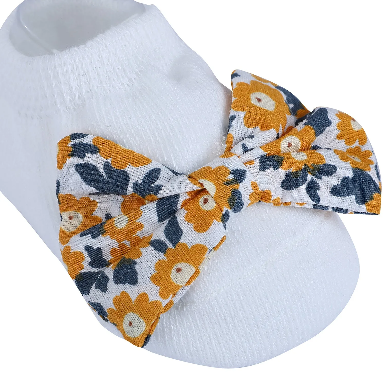 Baby Moo Floral Bow Matching Cap And Socks Set - Yellow