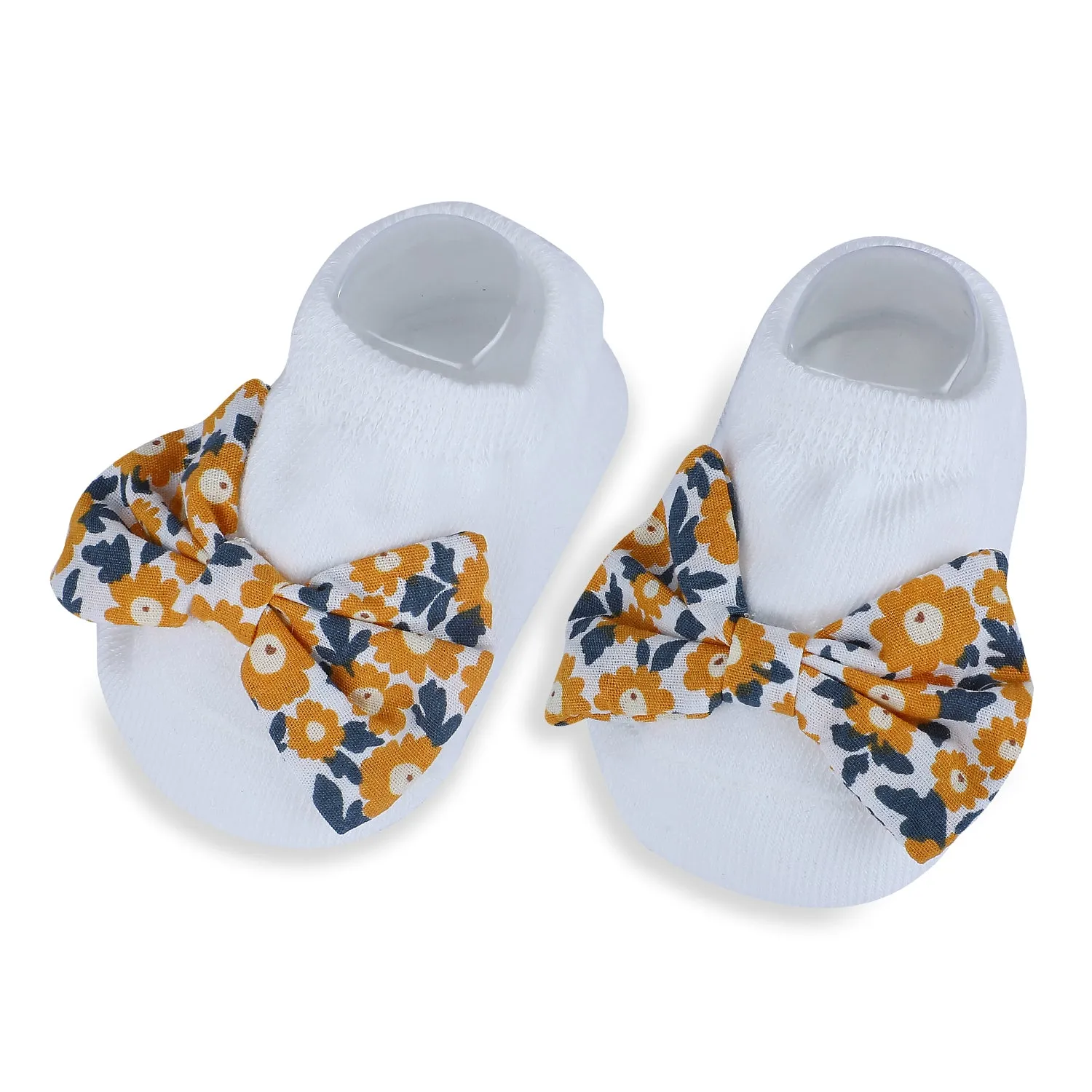 Baby Moo Floral Bow Matching Cap And Socks Set - Yellow