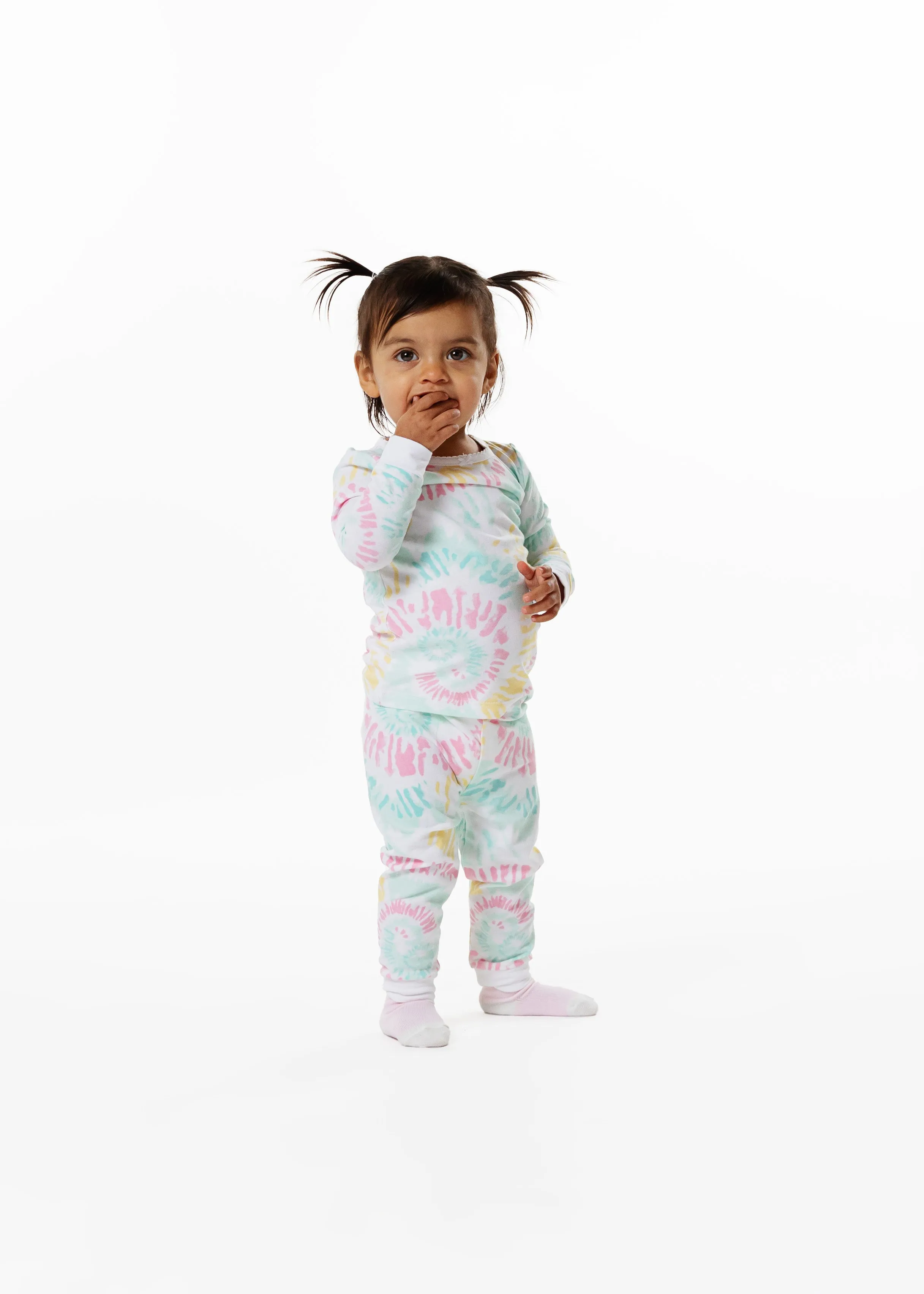 Infant/Toddler Girls Tie-Dye Pastels Snug Fit 2-Piece Pajama Sleep Set With Matching Socks