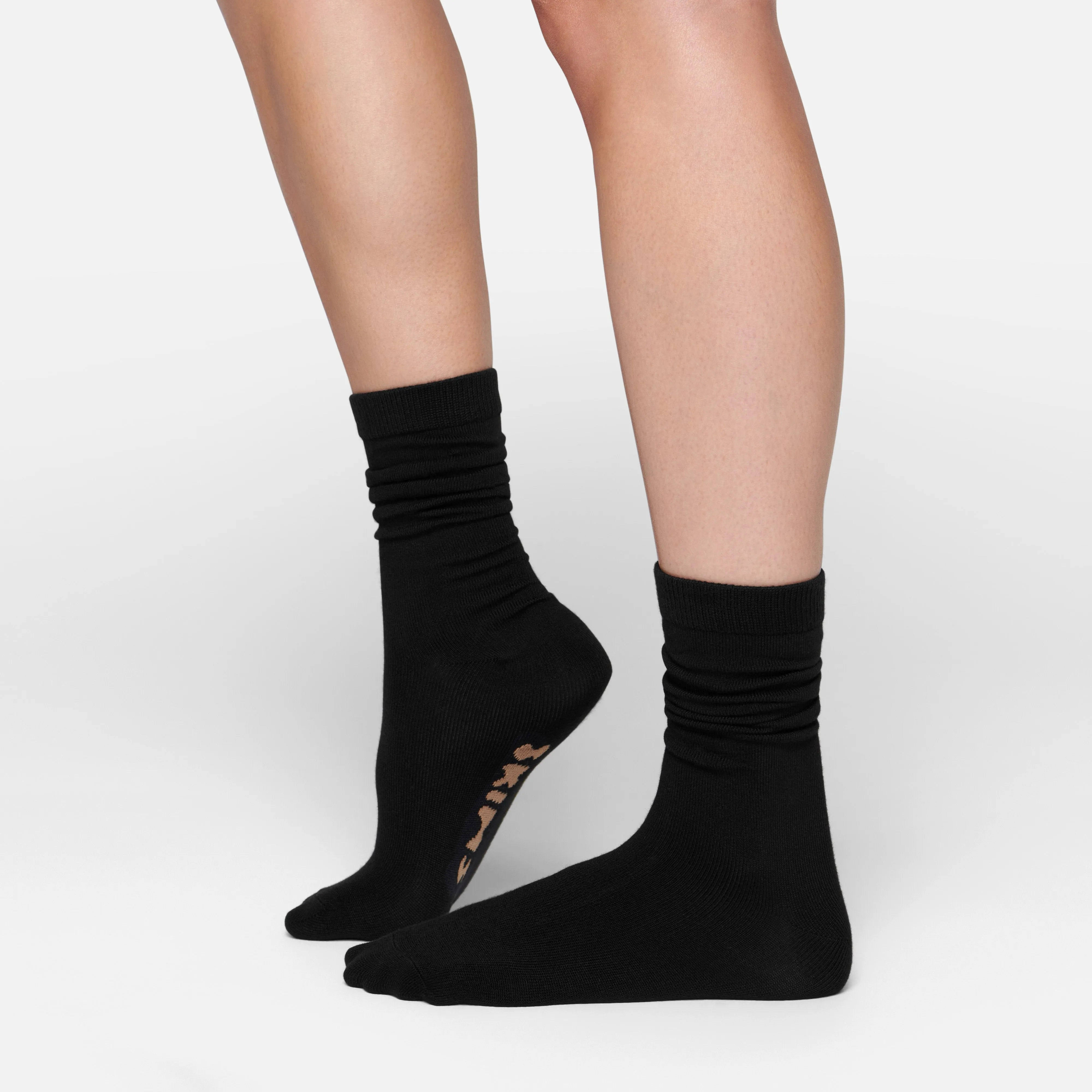 MICROPOLY MID CALF SOCK | ONYX