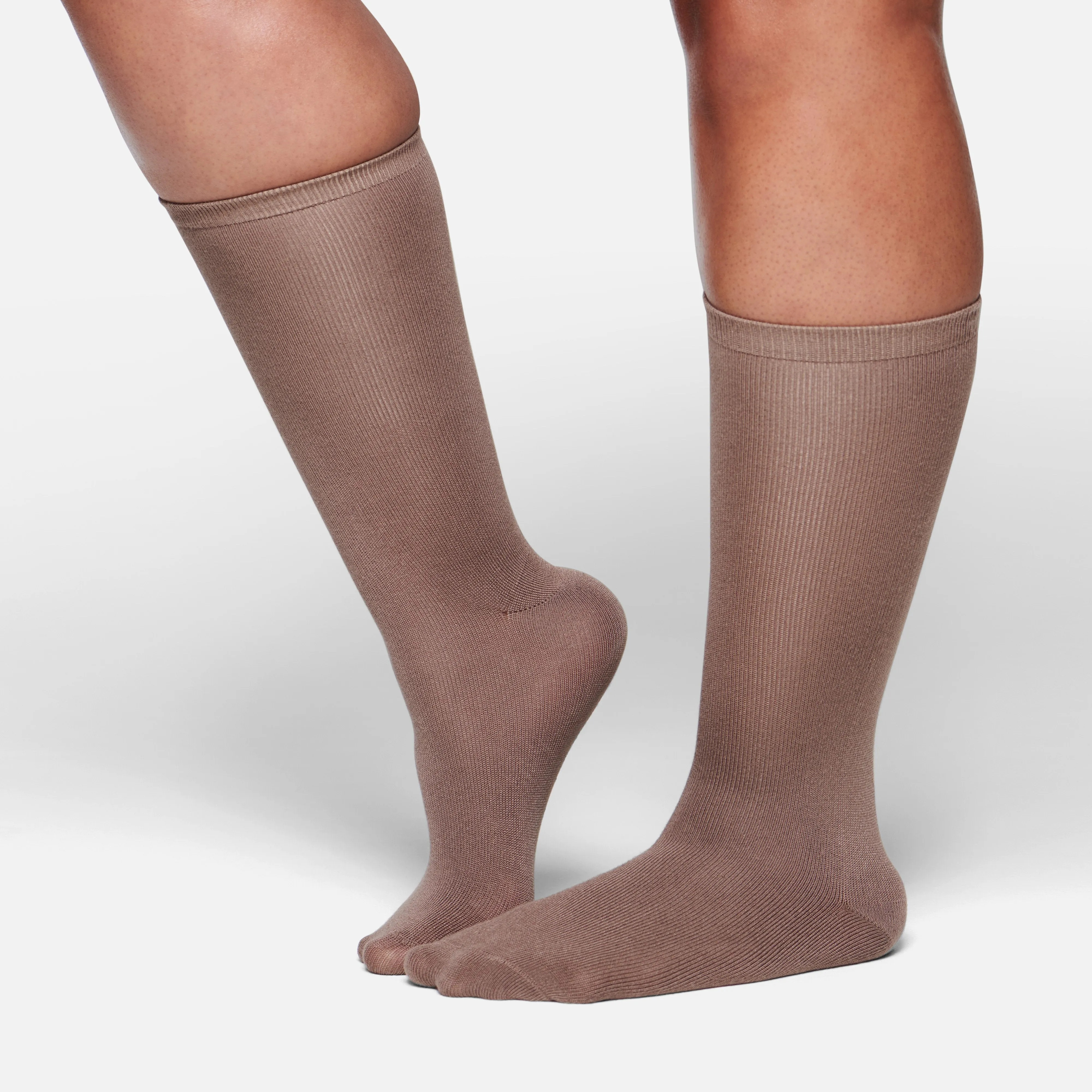 MICROPOLY MID CALF SOCK | UMBER