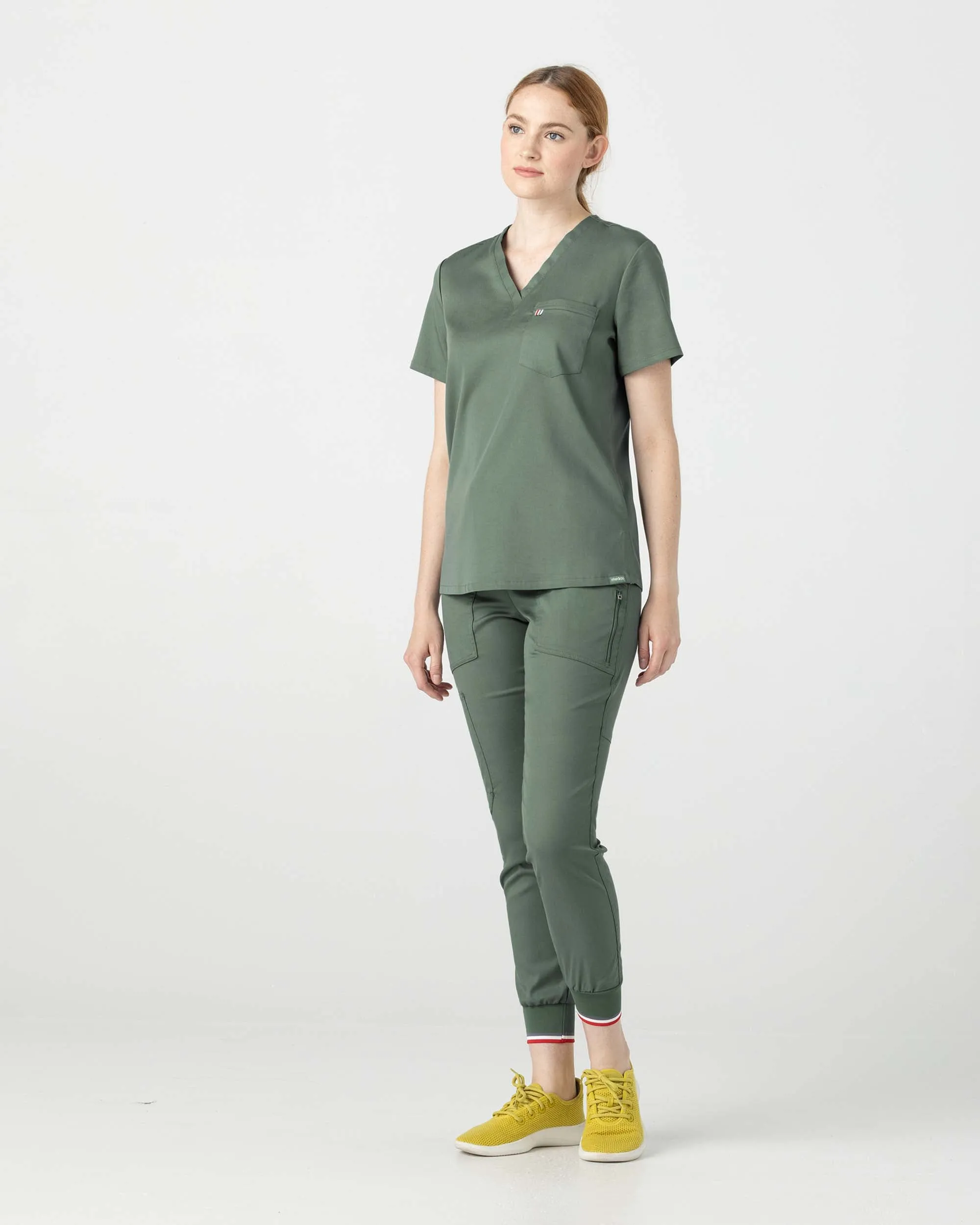 TENCEL™ Sal‎ ‎ Essential Scrub Top