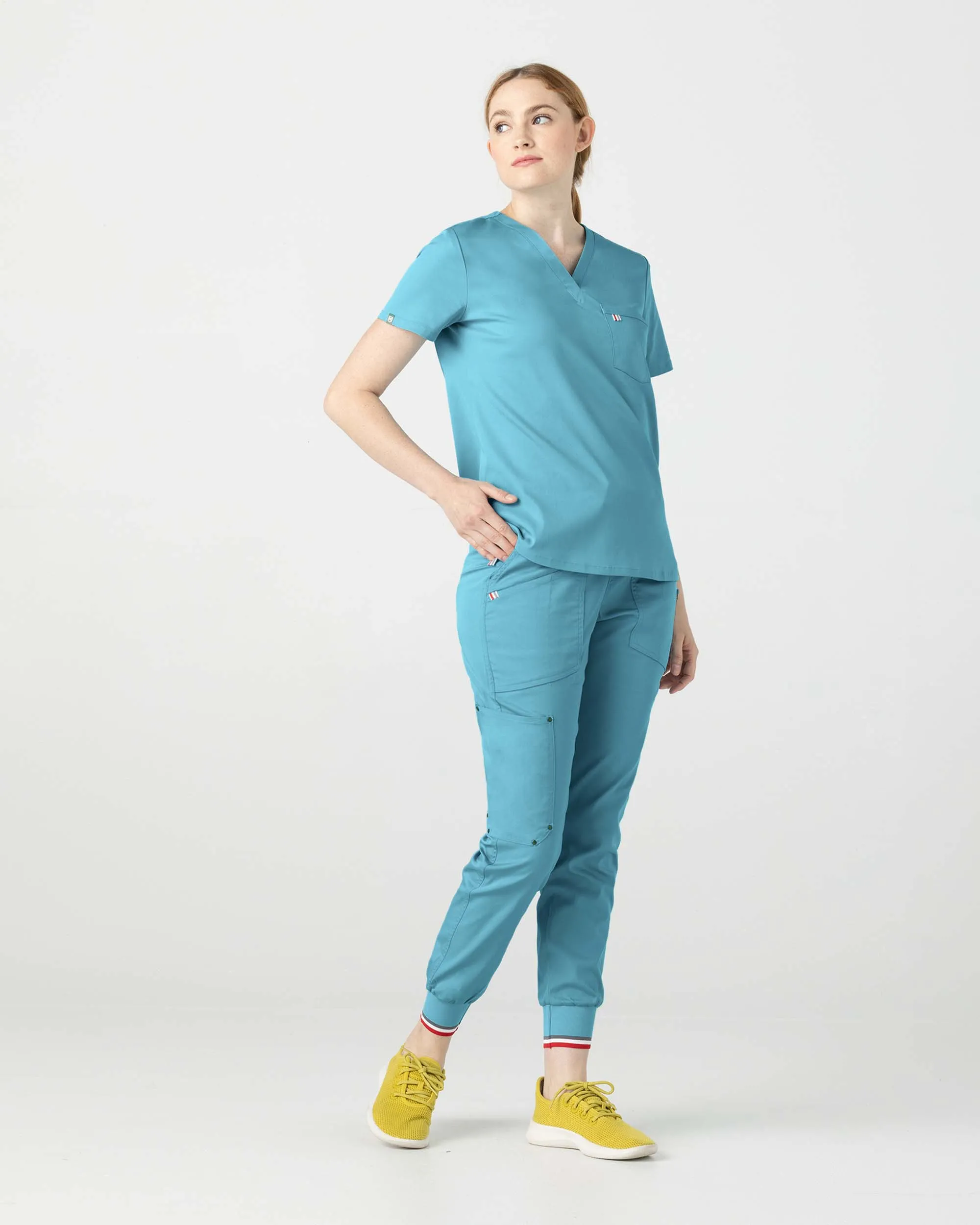 TENCEL™ Sal‎ ‎ Essential Scrub Top