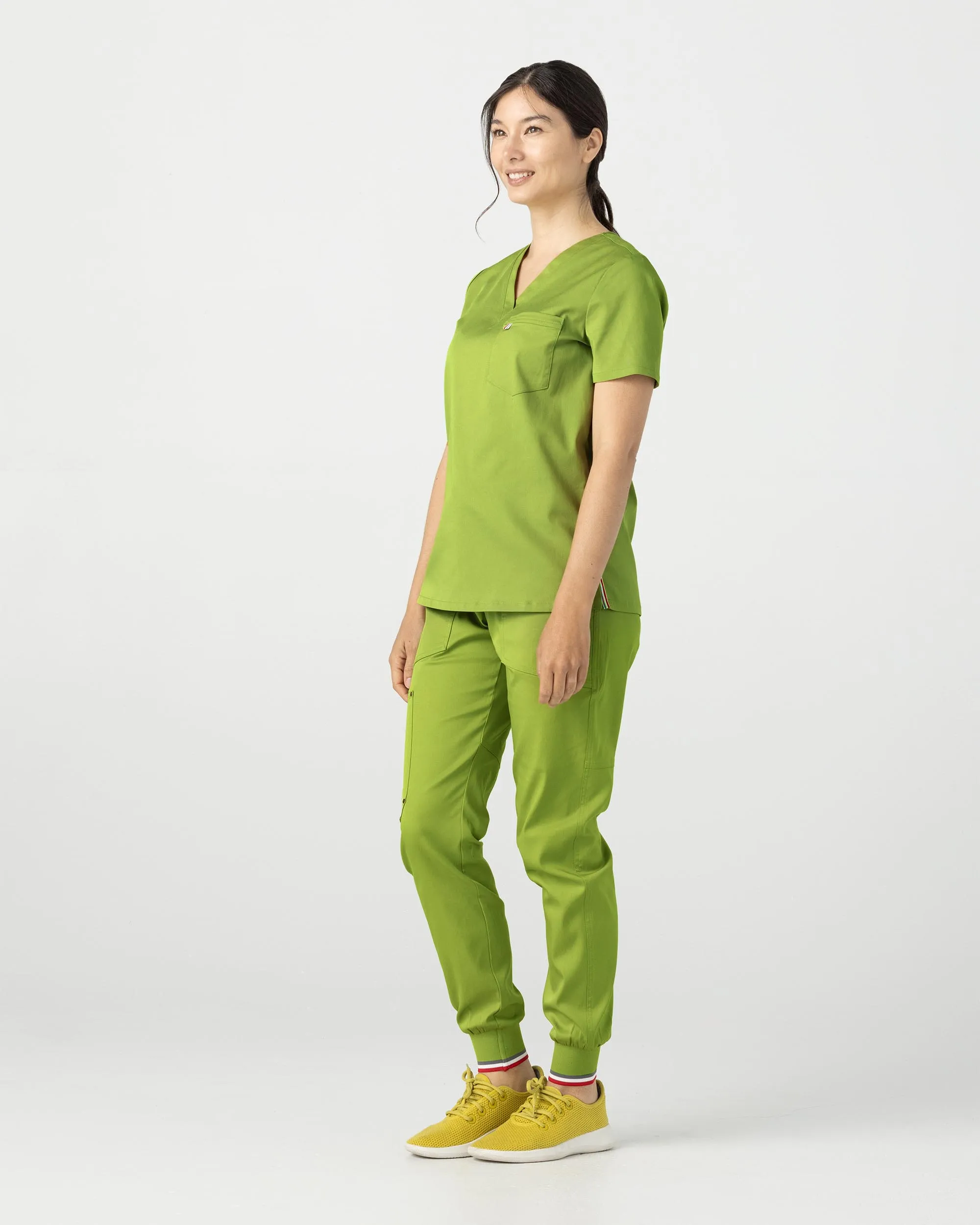 TENCEL™ Sal‎ ‎ Essential Scrub Top