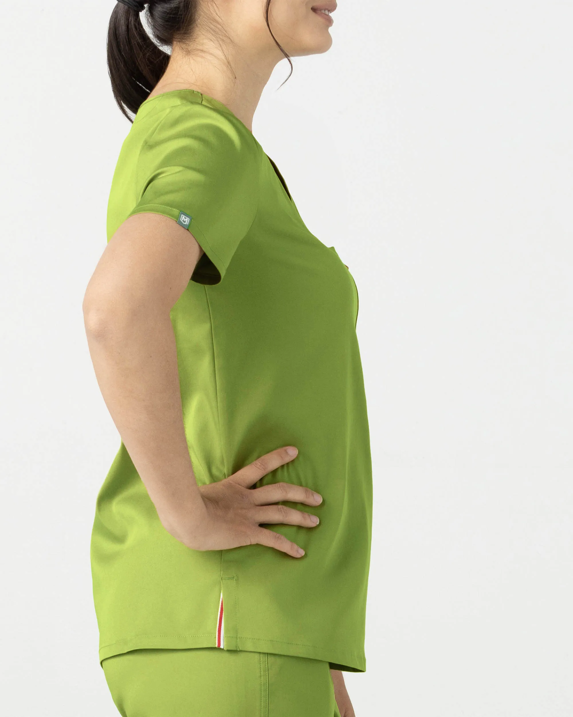 TENCEL™ Sal‎ ‎ Essential Scrub Top