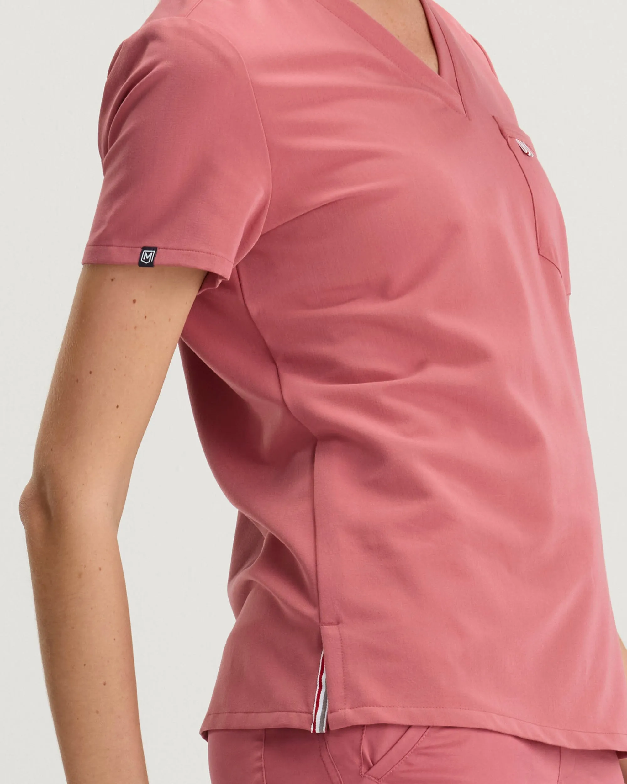 TENCEL™ Sal‎ ‎ Essential Scrub Top