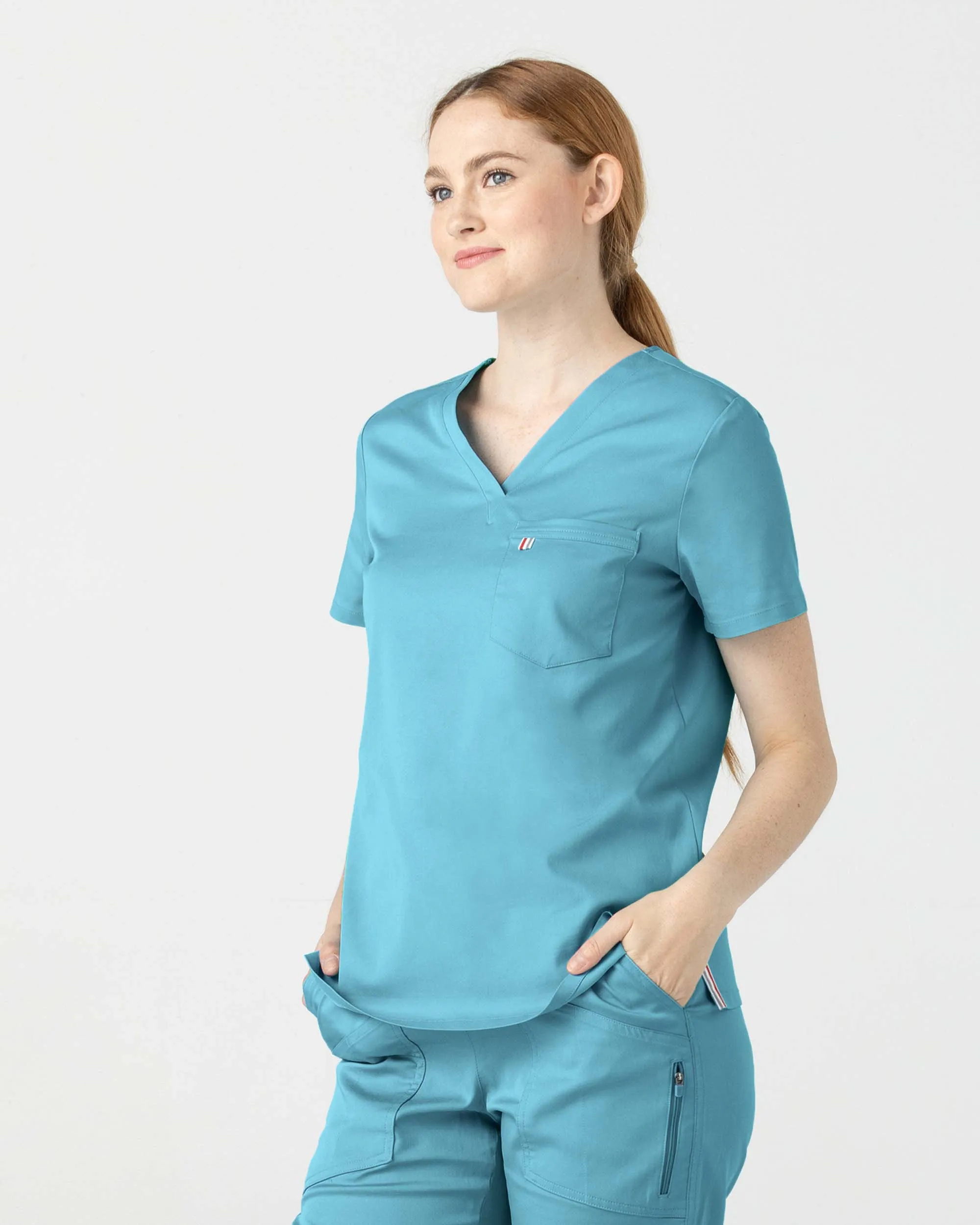 TENCEL™ Sal‎ ‎ Essential Scrub Top