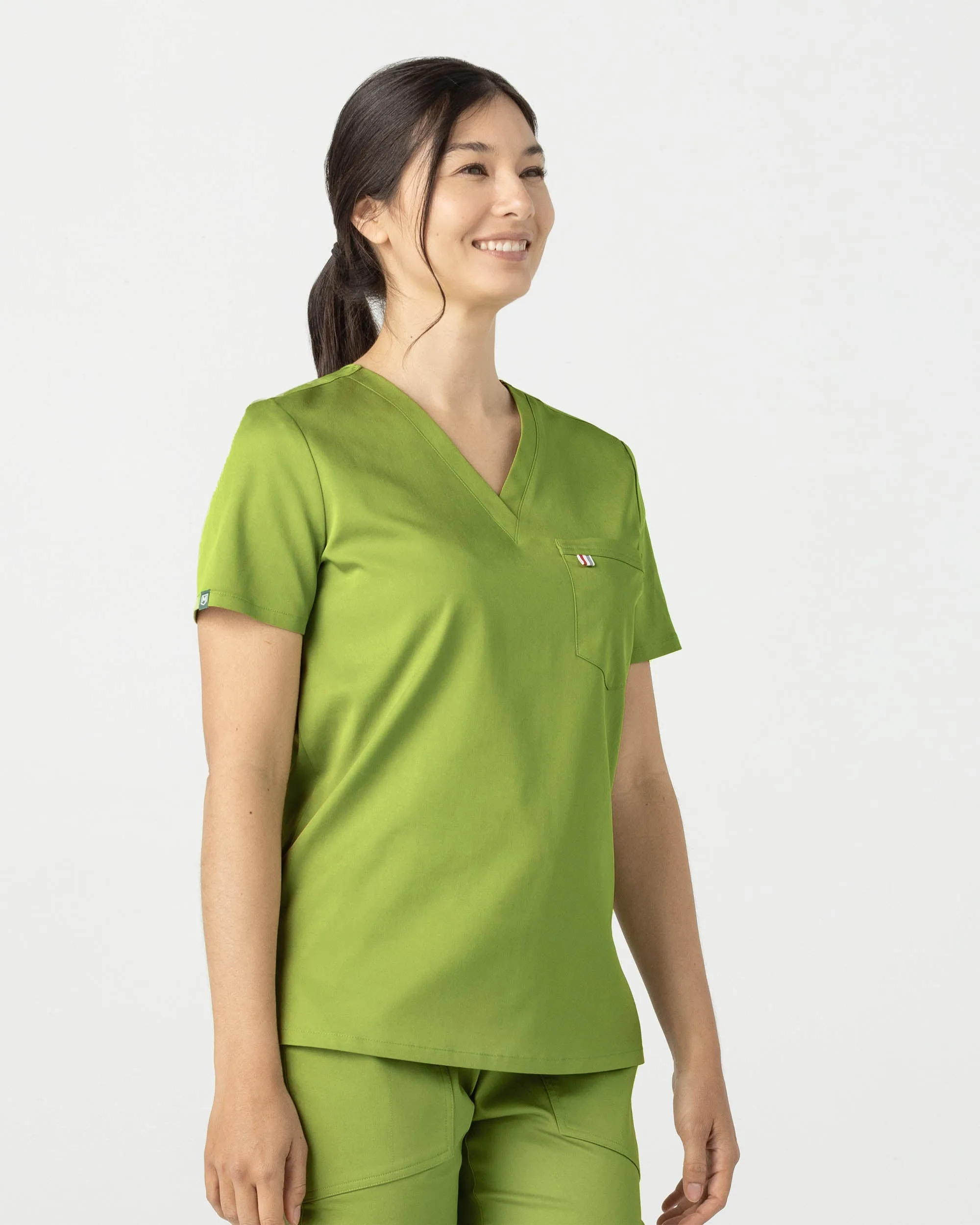 TENCEL™ Sal‎ ‎ Essential Scrub Top