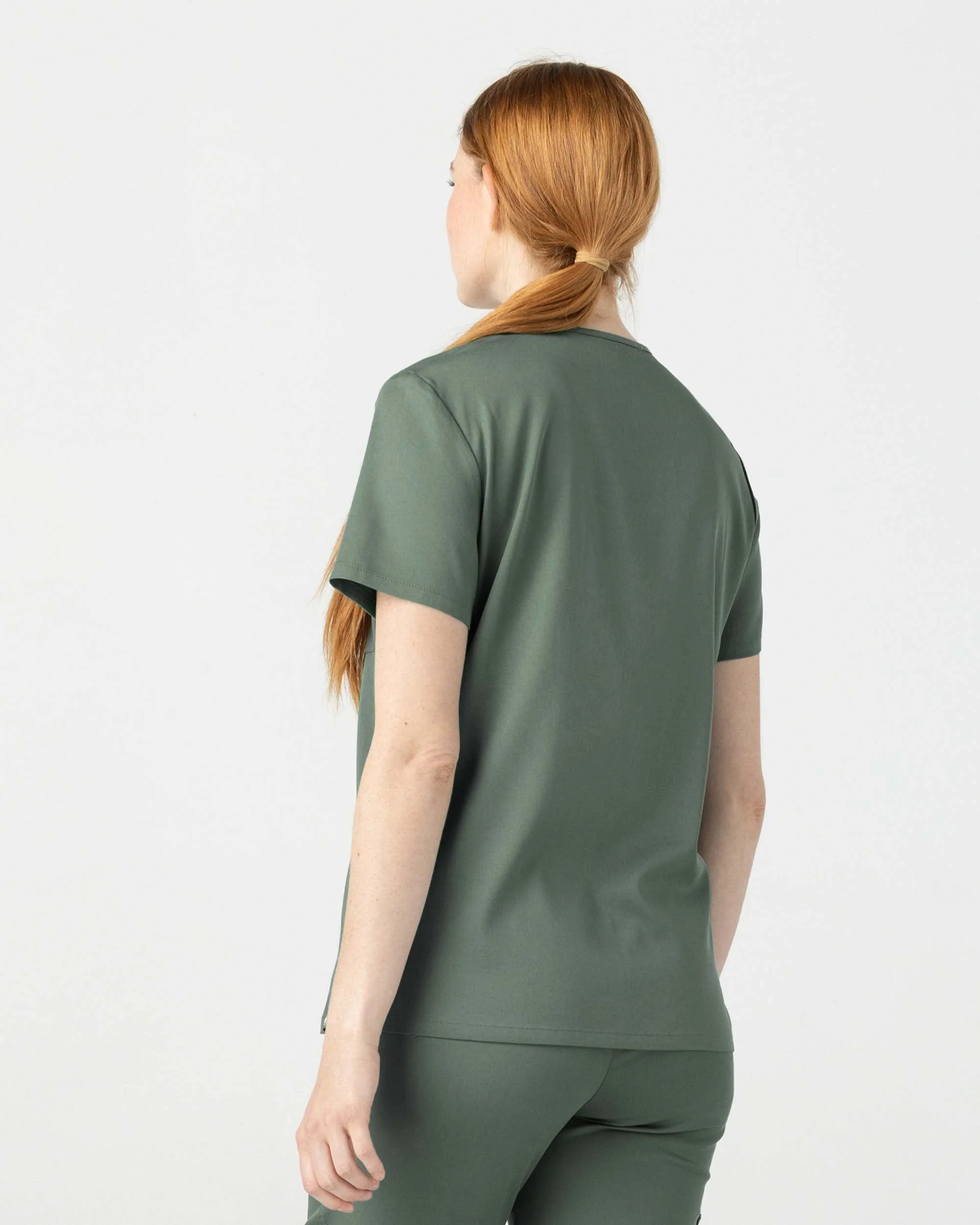 TENCEL™ Sal‎ ‎ Essential Scrub Top