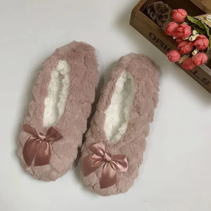 Women's Non-Slip Floor Socks Slipper ( Random Colour )